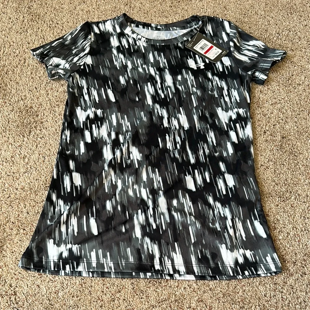 Under Armour Black and White Short Sleeve Tee NWT